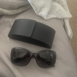 💝 Prada Sunglasses 💝